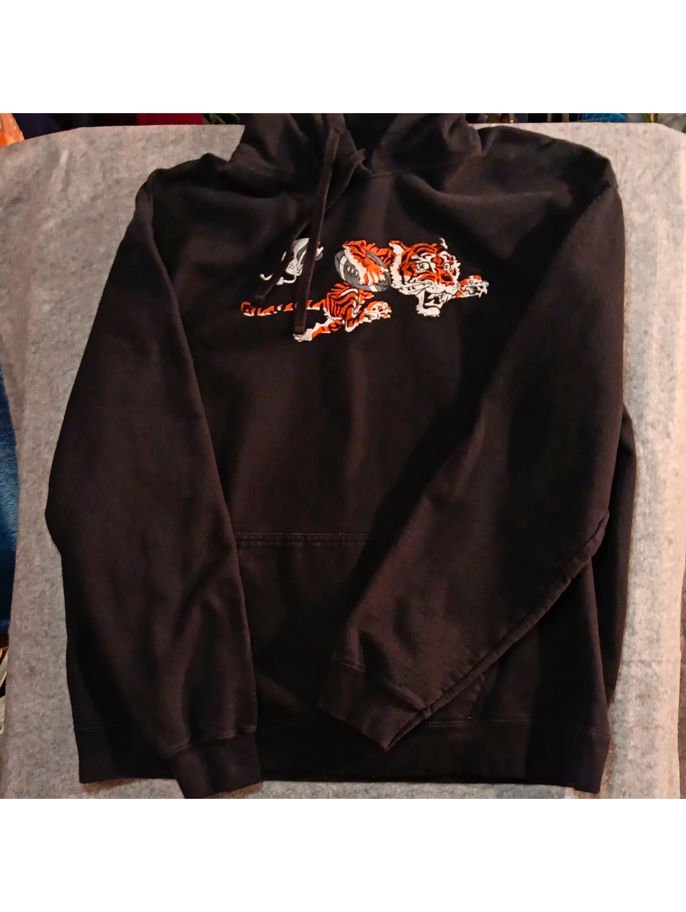 Fanatics Cincinnati Bengals NFL Black Pullover Hoodie Tiger Graphic Logo Size XL